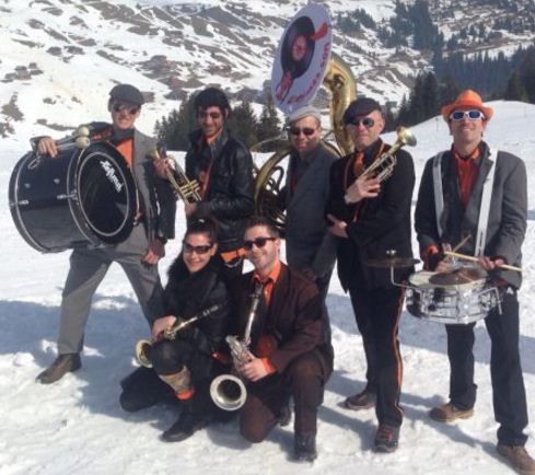 Fanfares de rue, fêtes de villages, les carnavals